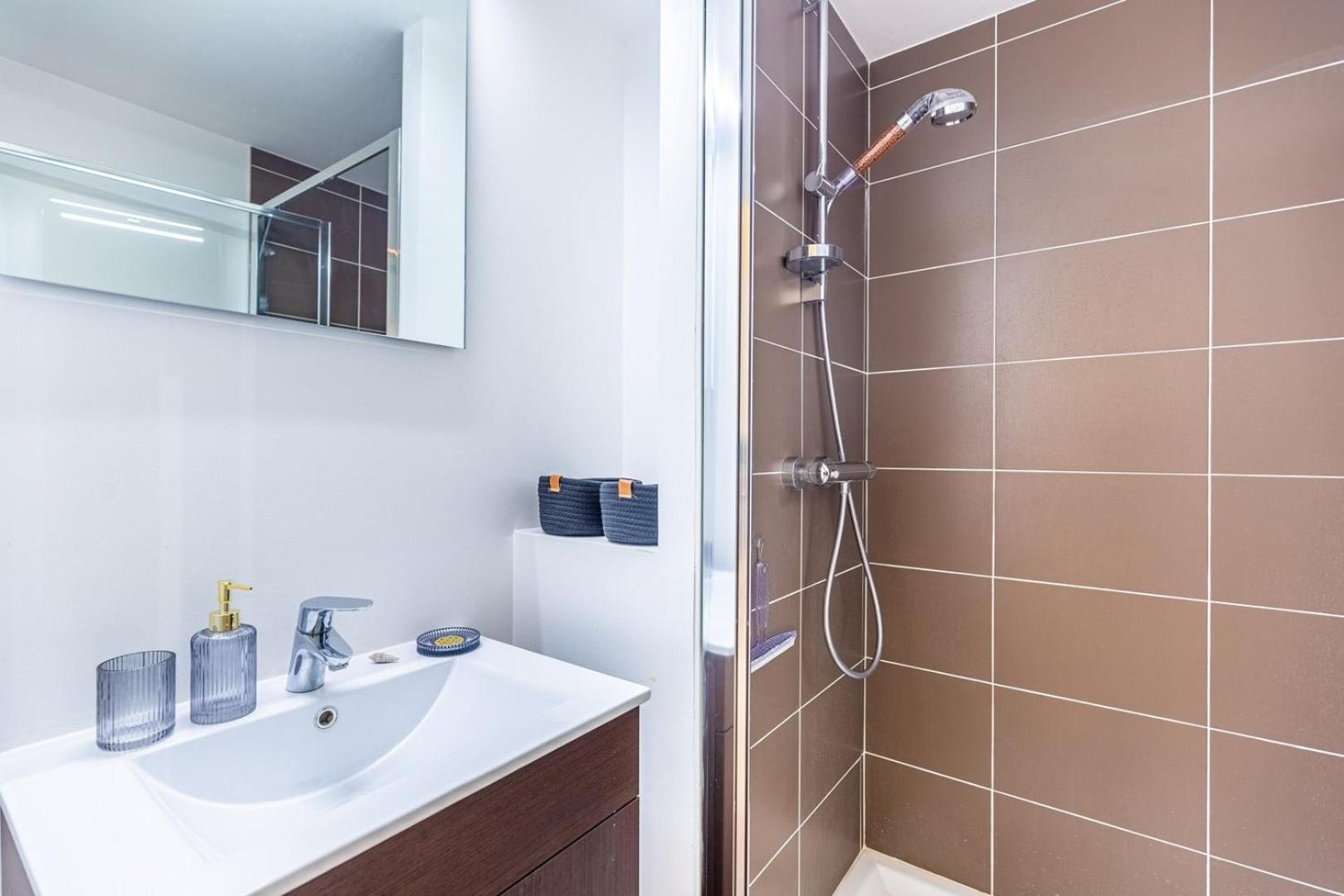 Guestready - Cozy Apt In Frederic & Isabelle Place 보르도 외부 사진